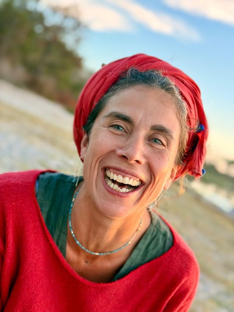 Flor Gama - retrato sonriendo