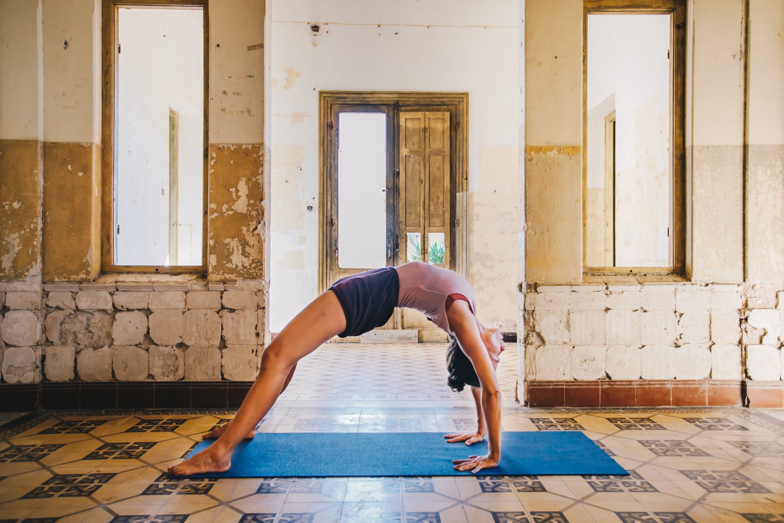 Flor Gama - Urdhva Dhanurasana